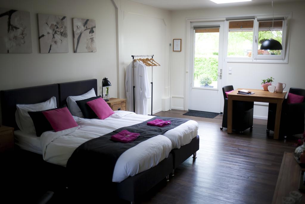 Rheezerstee Bed and Breakfast Exteriör bild