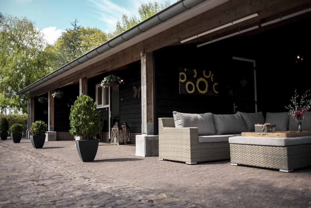 Rheezerstee Bed and Breakfast Exteriör bild